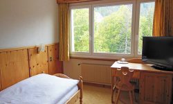 Single Room – North Side